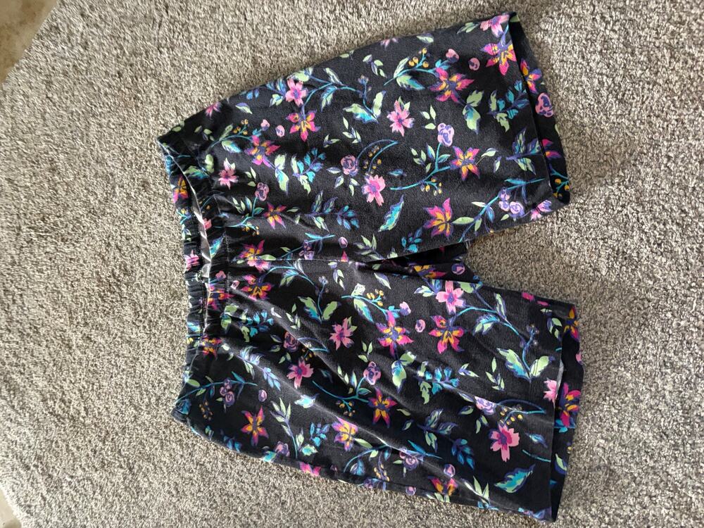 Woman Within 1x 22/24 floral biker shorts